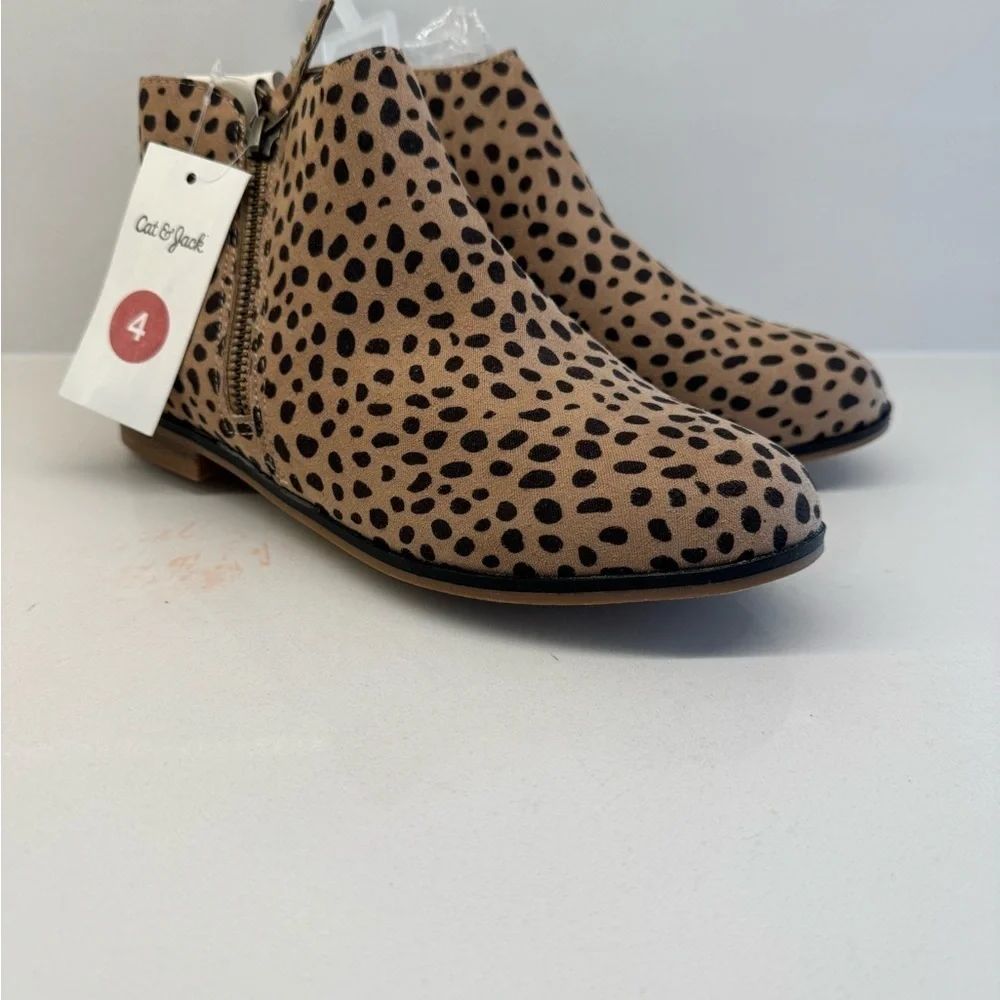 Girl’s boots leopard print booties big kid 3/4/5 cat and jack brown booties